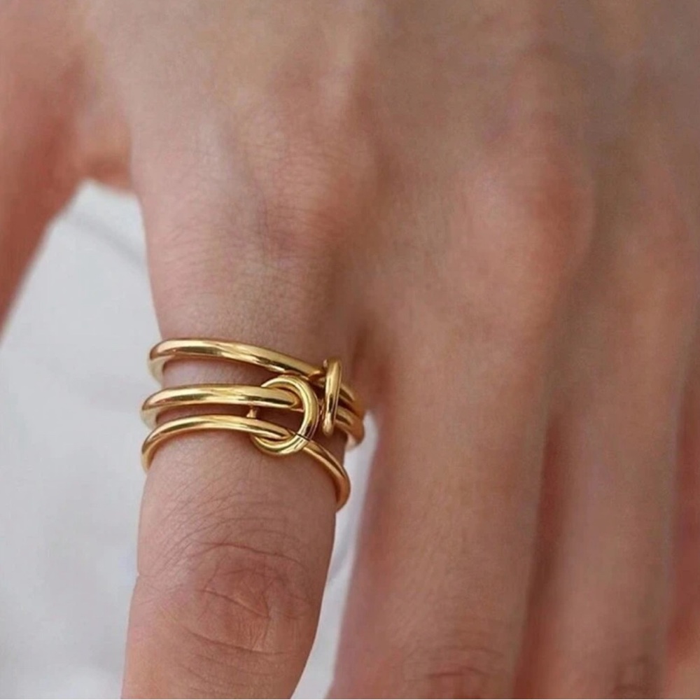 Multi-Layer Circle Design Ring